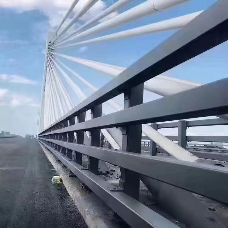 桥梁防撞护栏